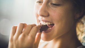 Dentes sensíveis: minha alimentação pode influenciar?
